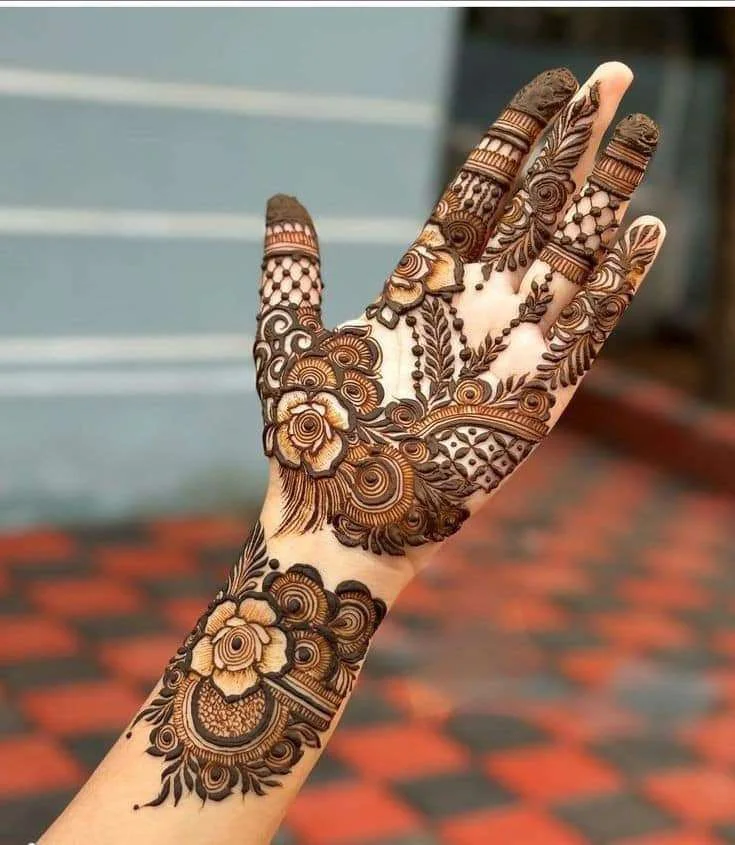 Mehendi palm